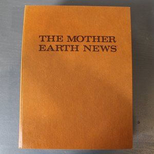 Binder of The Mother Earth News Magazines- Volumes 13- 21